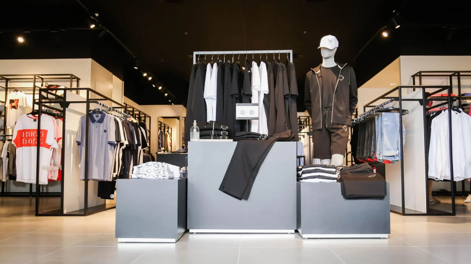 Boss Outlet - 10