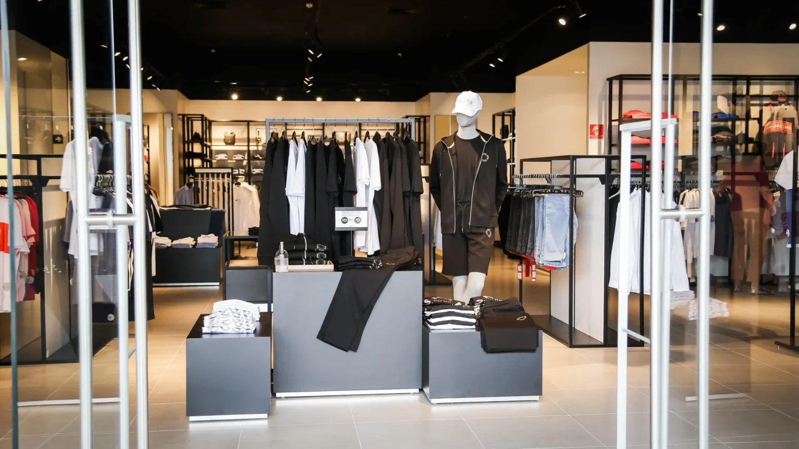 Boss Outlet - 11