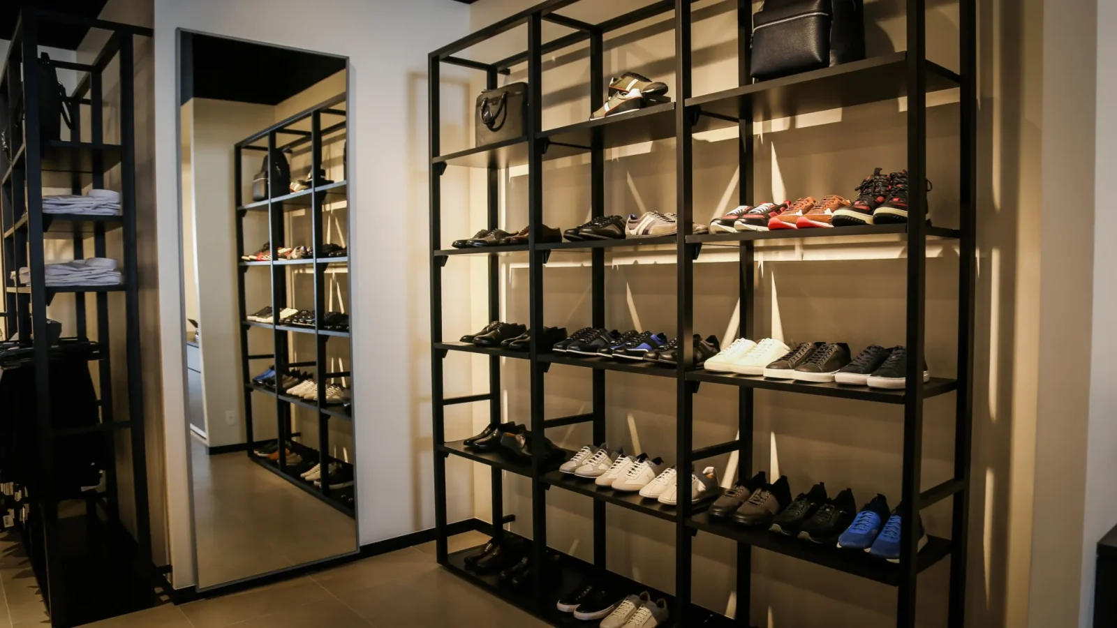 Boss Outlet - 16